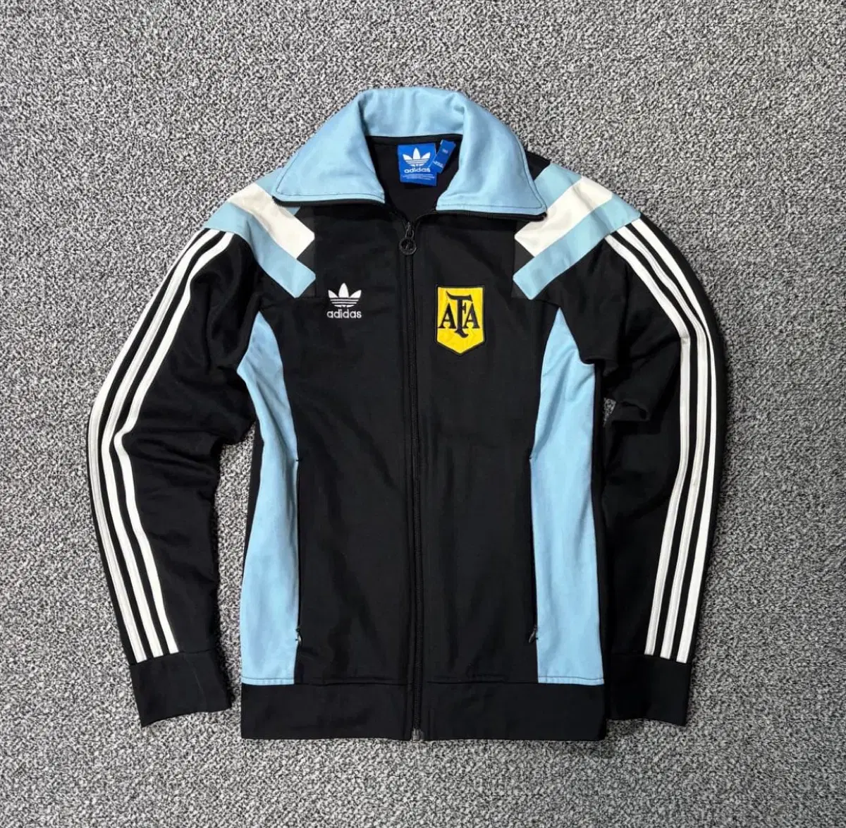 thumbnail-0
